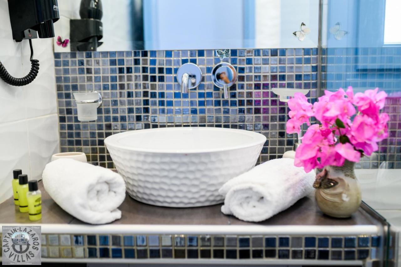 Located By The Sea One Beachfront Private Captain Lazaros Pool Villa With Loft In 750Sqm Spacious Private Plot-Jacuzzi-Sunrelax-Furnished Terace-Gazebo-Private Parking,Sleep 3 Adults And 2 Children, Just Steps From The Black Beach-Seaview Perissa  Exteriér fotografie