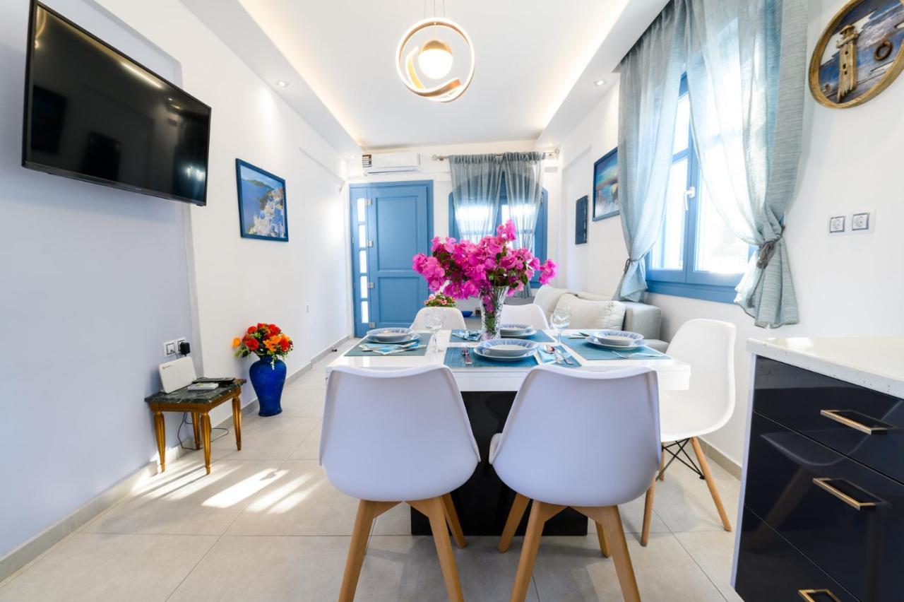 Located By The Sea One Beachfront Private Captain Lazaros Pool Villa With Loft In 750Sqm Spacious Private Plot-Jacuzzi-Sunrelax-Furnished Terace-Gazebo-Private Parking,Sleep 3 Adults And 2 Children, Just Steps From The Black Beach-Seaview Perissa  Exteriér fotografie